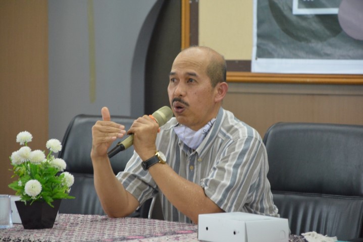 Wakil Direktur III Ahyar Muhammad Diah SE. MM. Ph.D 1 Small