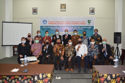 TINGKATKAN SINERGITAS: POLNES Ramu Kurikulum Bersama IDUKA, Siap Cetak Lulusan Pariwisata Yang Unggul