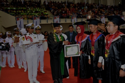 Tahun 2019, POLNES Luluskan 1704 Wisudawan "Siap Mengabdi Untuk Negeri"