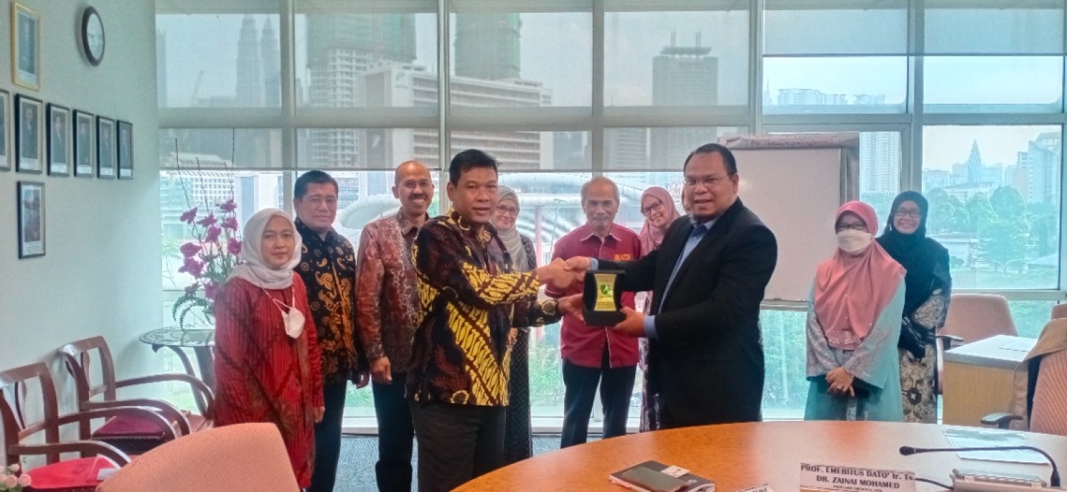 Plt. Direktur Beserta Rombongan Gelar Lawatan ke UTM Malaysia Guna Tingkatkan Kerjasama Antar Lembaga
